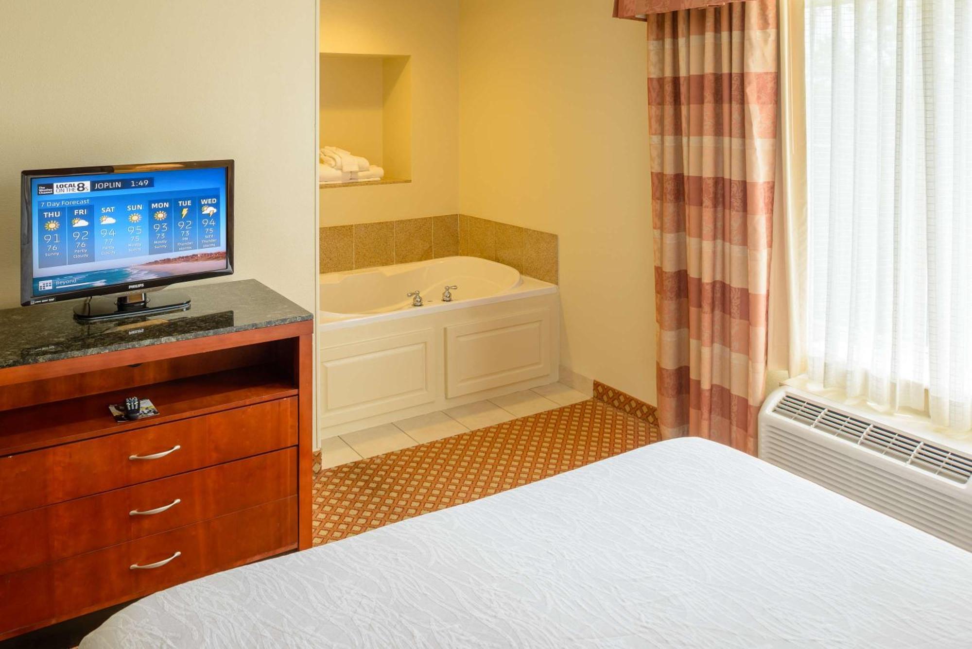 Hilton Garden Inn Joplin Bagian luar foto