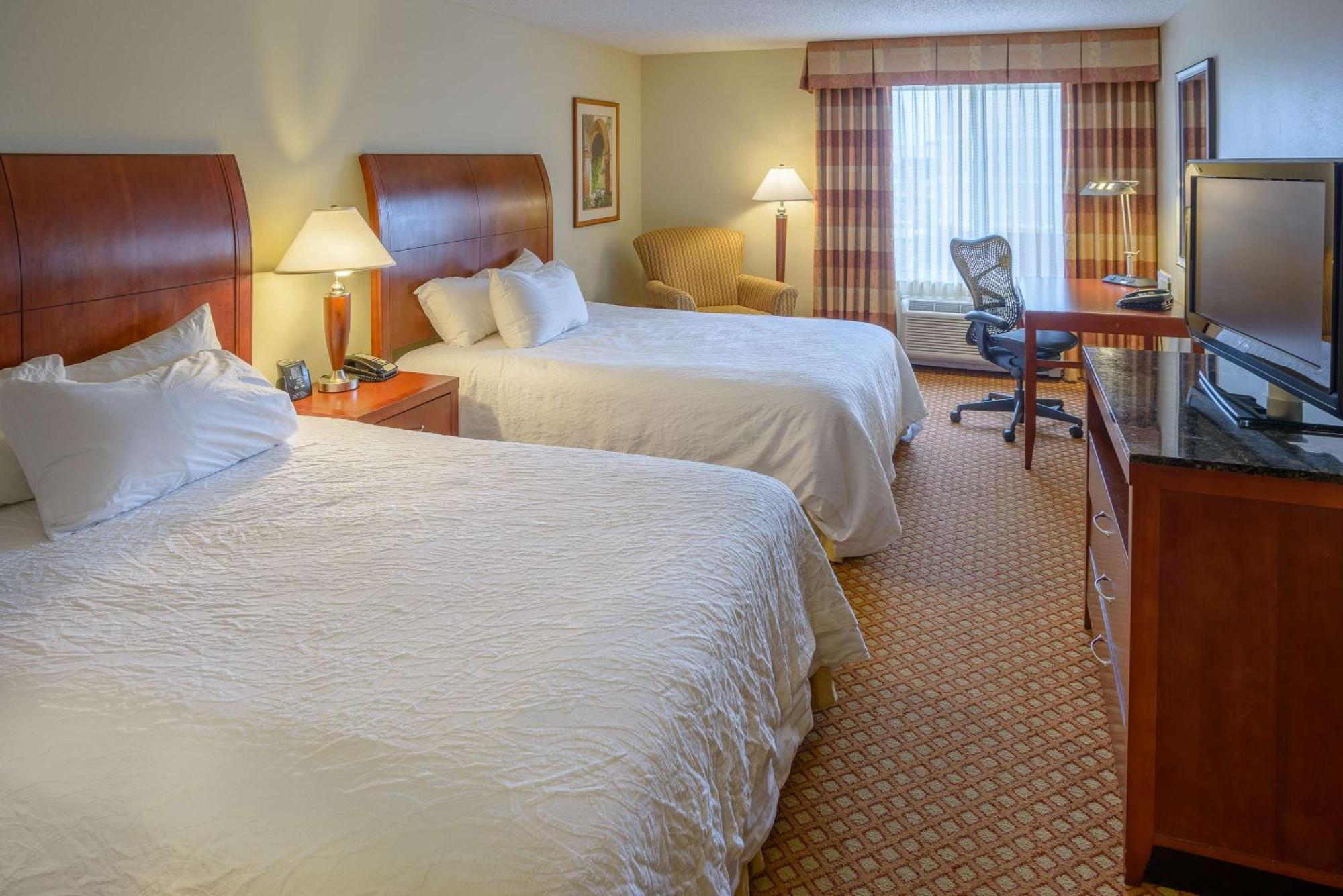 Hilton Garden Inn Joplin Bagian luar foto